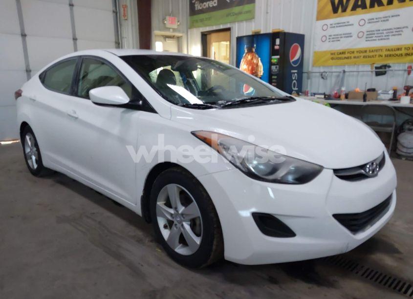 2013 Hyundai Elantra GLS (VIN 5NPDH4AE1DH158819) main photo