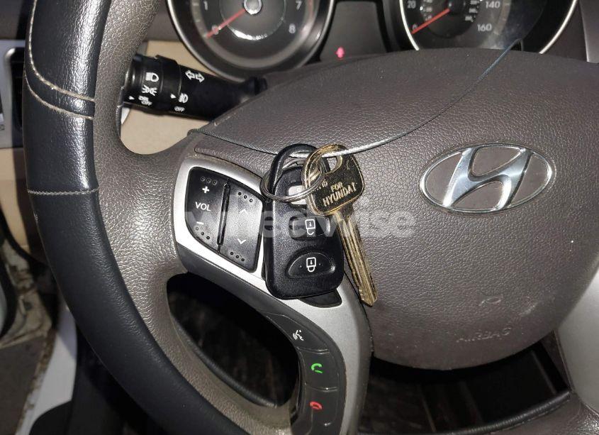 Photo 11 of 2013 Hyundai Elantra GLS (VIN 5NPDH4AE1DH158819)