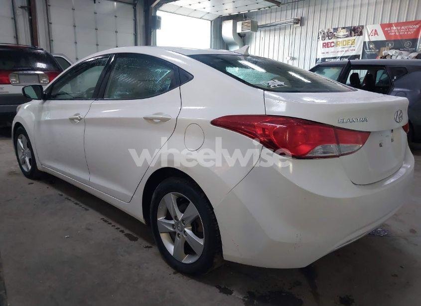 Photo 3 of 2013 Hyundai Elantra GLS (VIN 5NPDH4AE1DH158819)
