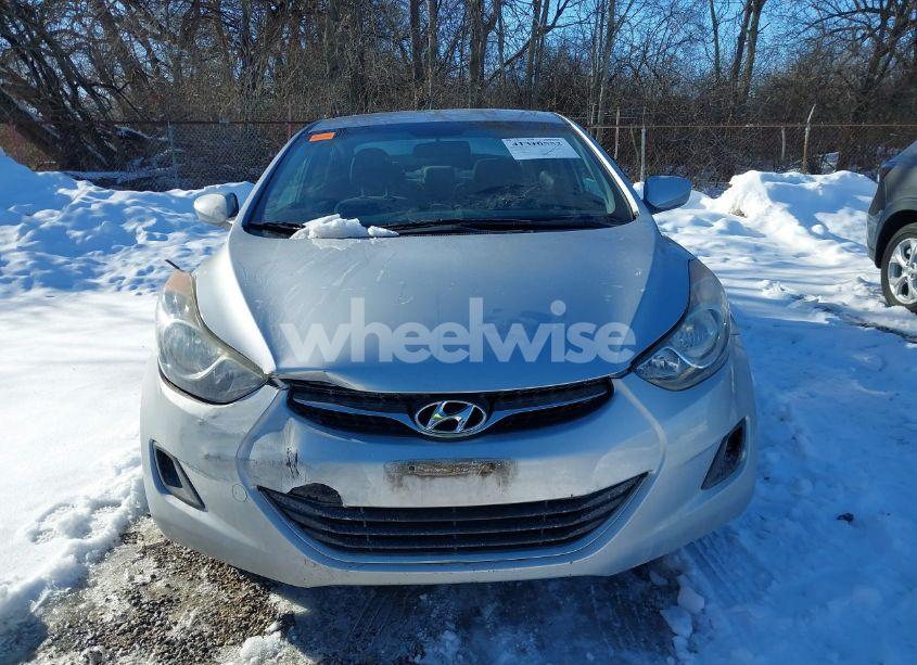 Photo 13 of 2013 Hyundai Elantra (VIN 5NPDH4AE1DH171019)