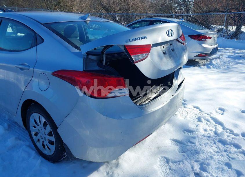 Photo 19 of 2013 Hyundai Elantra (VIN 5NPDH4AE1DH171019)