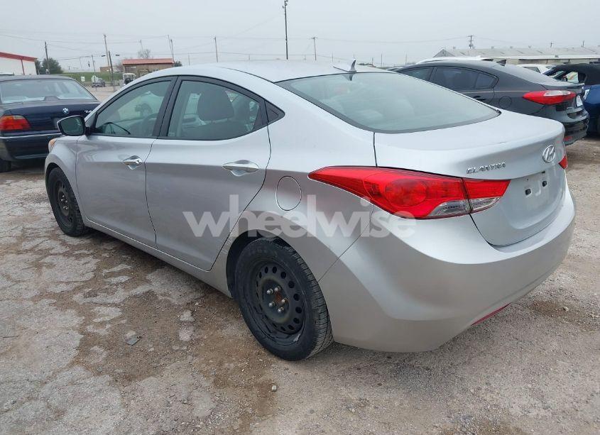 Photo 3 of 2013 Hyundai Elantra GLS (VIN 5NPDH4AE1DH185535)