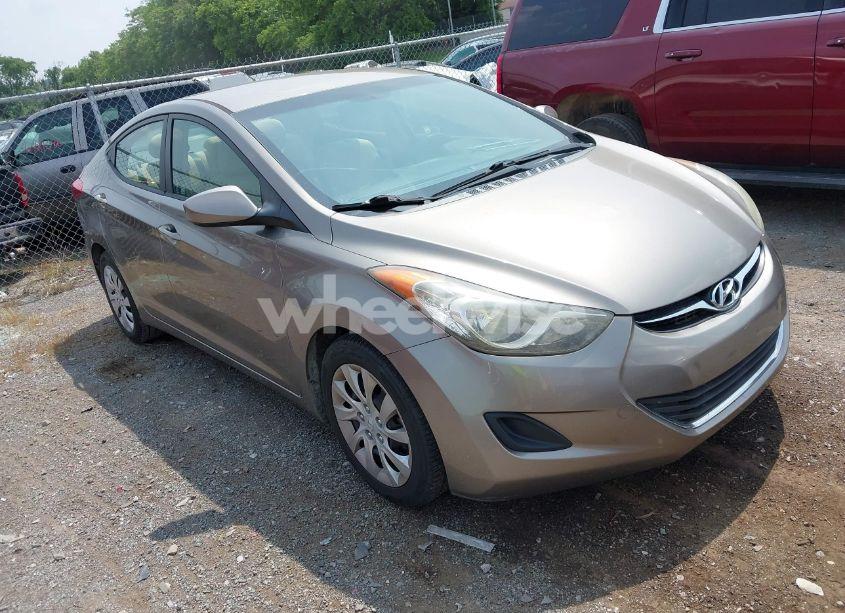 2013 Hyundai Elantra GLS (VIN 5NPDH4AE1DH185647) main photo