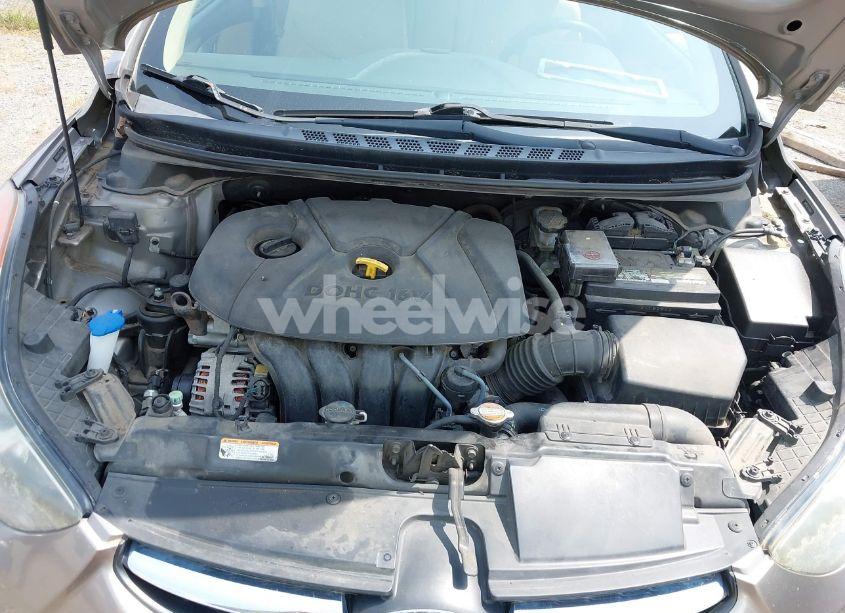 Photo 10 of 2013 Hyundai Elantra GLS (VIN 5NPDH4AE1DH185647)