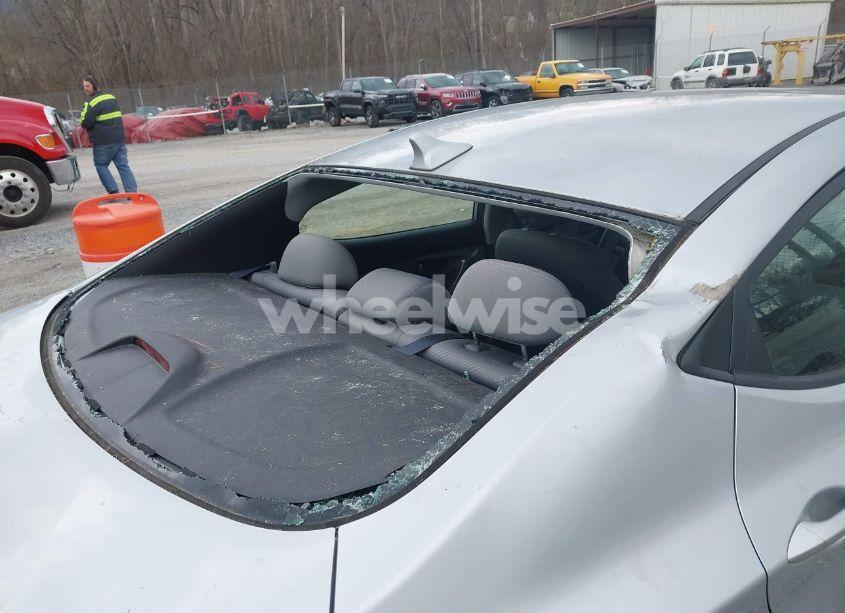 Photo 19 of 2013 Hyundai Elantra GLS (VIN 5NPDH4AE1DH186202)