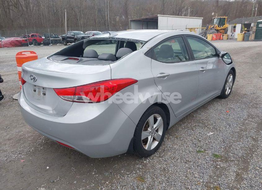 Photo 4 of 2013 Hyundai Elantra GLS (VIN 5NPDH4AE1DH186202)