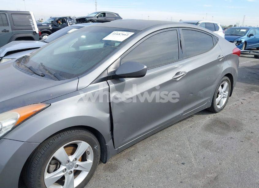 Photo 6 of 2013 Hyundai Elantra GLS (VIN 5NPDH4AE1DH187172)