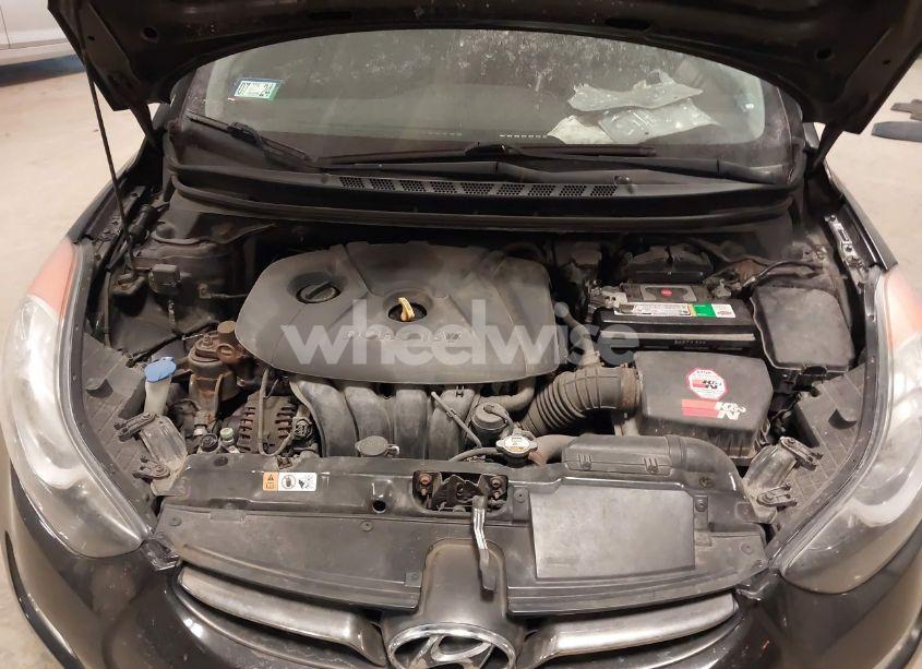 Photo 10 of 2013 Hyundai Elantra LIMITED (VIN 5NPDH4AE1DH196664)