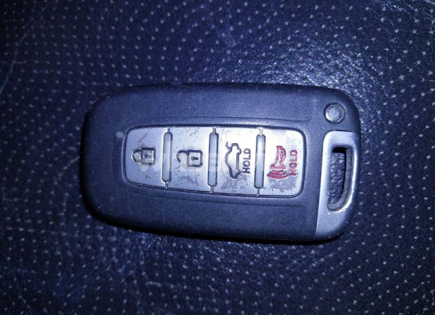 Photo 11 of 2013 Hyundai Elantra LIMITED (VIN 5NPDH4AE1DH196664)