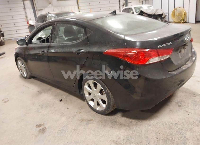 Photo 3 of 2013 Hyundai Elantra LIMITED (VIN 5NPDH4AE1DH196664)