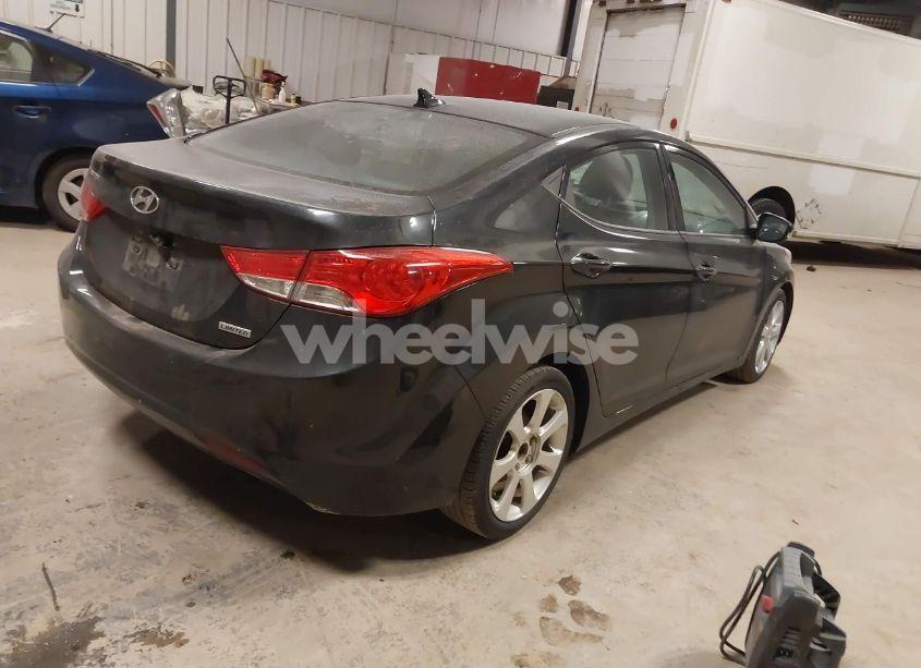 Photo 4 of 2013 Hyundai Elantra LIMITED (VIN 5NPDH4AE1DH196664)