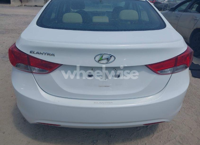 Photo 15 of 2013 Hyundai Elantra GLS (VIN 5NPDH4AE1DH196910)