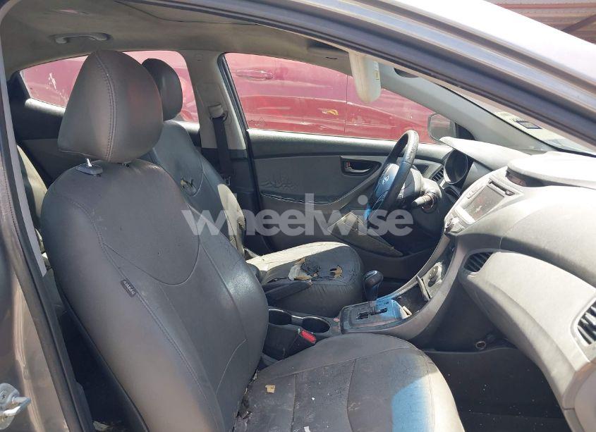 Photo 5 of 2013 Hyundai Elantra LIMITED (VIN 5NPDH4AE1DH205864)