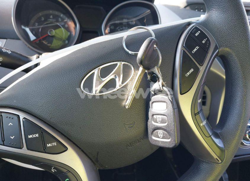 Photo 11 of 2013 Hyundai Elantra GLS (VIN 5NPDH4AE1DH209302)