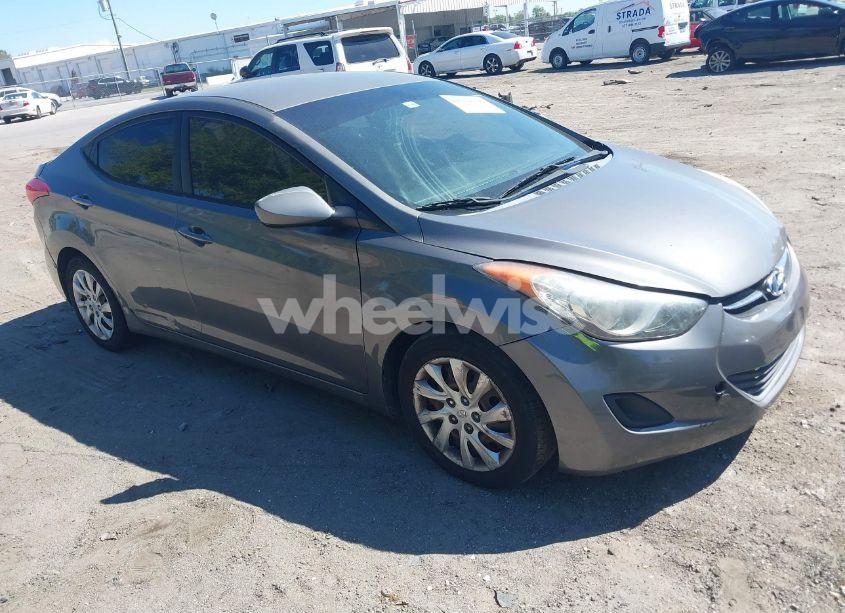 2013 Hyundai Elantra GLS (VIN 5NPDH4AE1DH213138) main photo