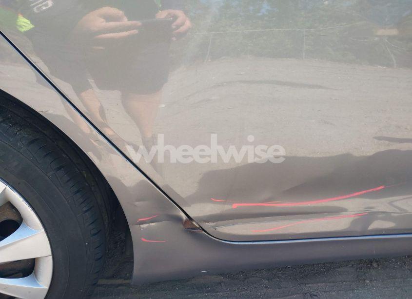 Photo 12 of 2013 Hyundai Elantra GLS (VIN 5NPDH4AE1DH213138)