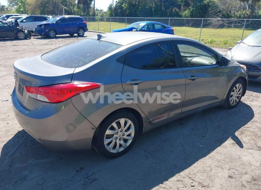 Photo 4 of 2013 Hyundai Elantra GLS (VIN 5NPDH4AE1DH213138)