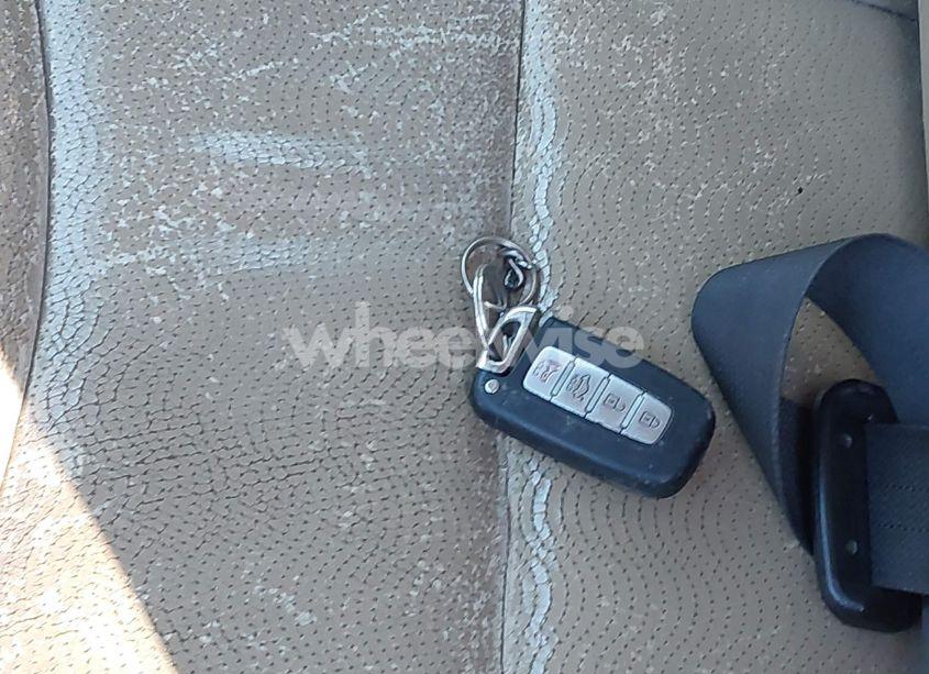 Photo 11 of 2013 Hyundai Elantra LIMITED (VIN 5NPDH4AE1DH236256)