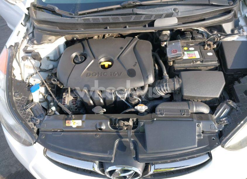 Photo 10 of 2013 Hyundai Elantra LIMITED (VIN 5NPDH4AE1DH252926)