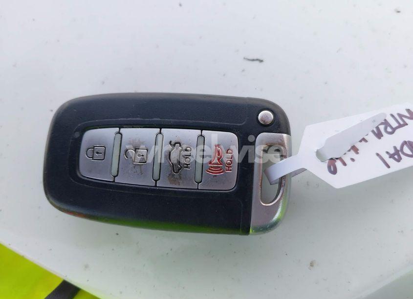 Photo 11 of 2013 Hyundai Elantra LIMITED (VIN 5NPDH4AE1DH252926)