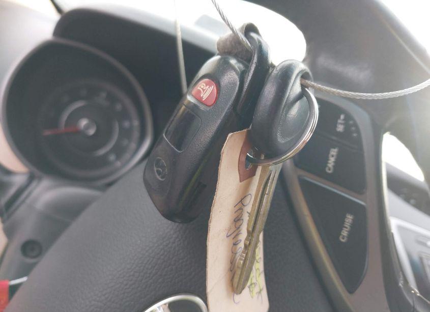 Photo 11 of 2013 Hyundai Elantra LIMITED (VIN 5NPDH4AE1DH253901)