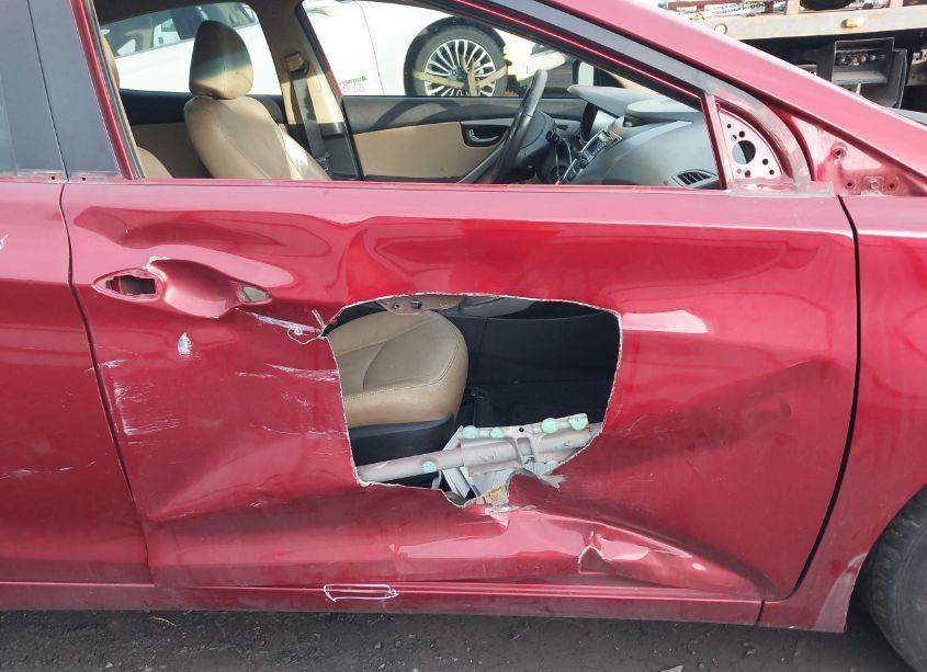 Photo 6 of 2013 Hyundai Elantra LIMITED (VIN 5NPDH4AE1DH253901)