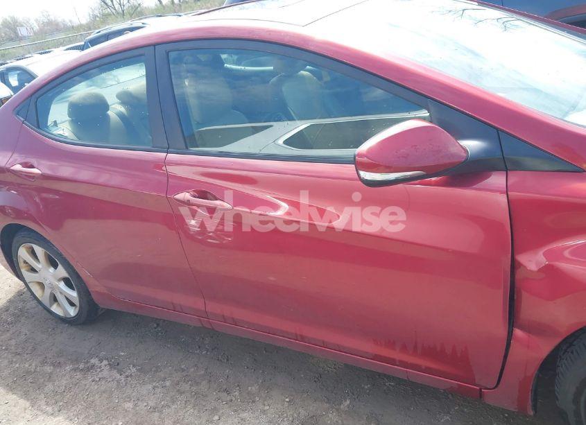 Photo 13 of 2013 Hyundai Elantra LIMITED (VIN 5NPDH4AE1DH268849)