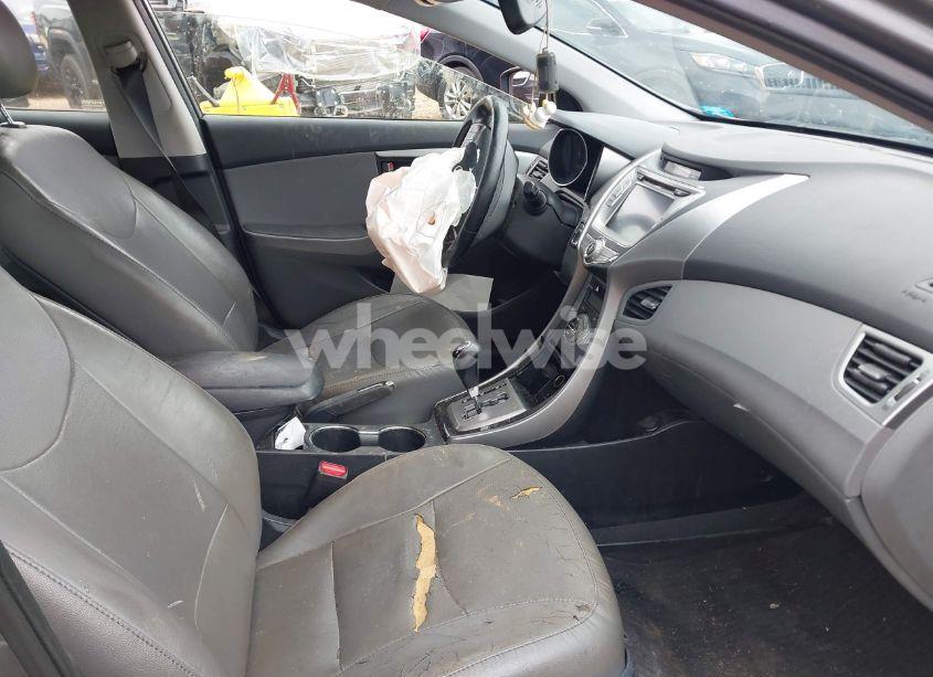 Photo 5 of 2013 Hyundai Elantra LIMITED (VIN 5NPDH4AE1DH272156)