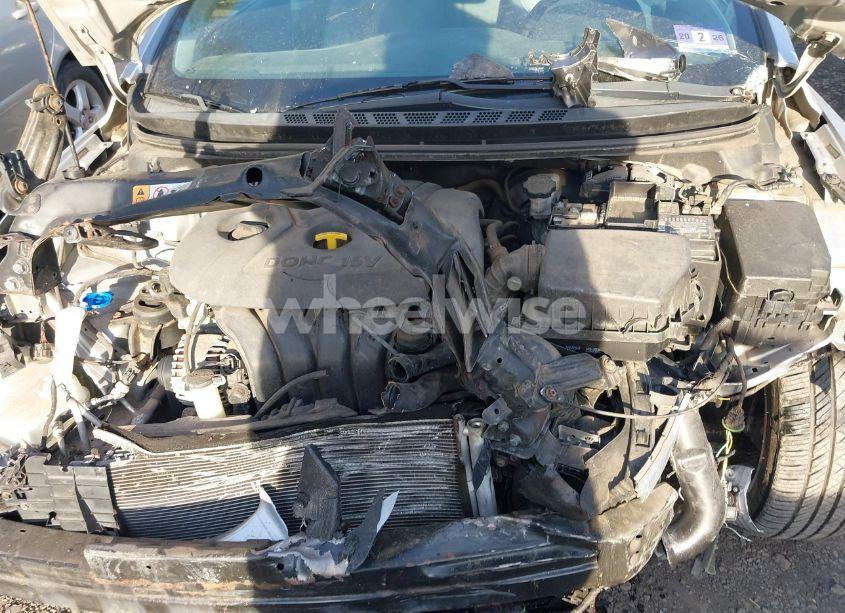 Photo 10 of 2013 Hyundai Elantra LIMITED (VIN 5NPDH4AE1DH272335)