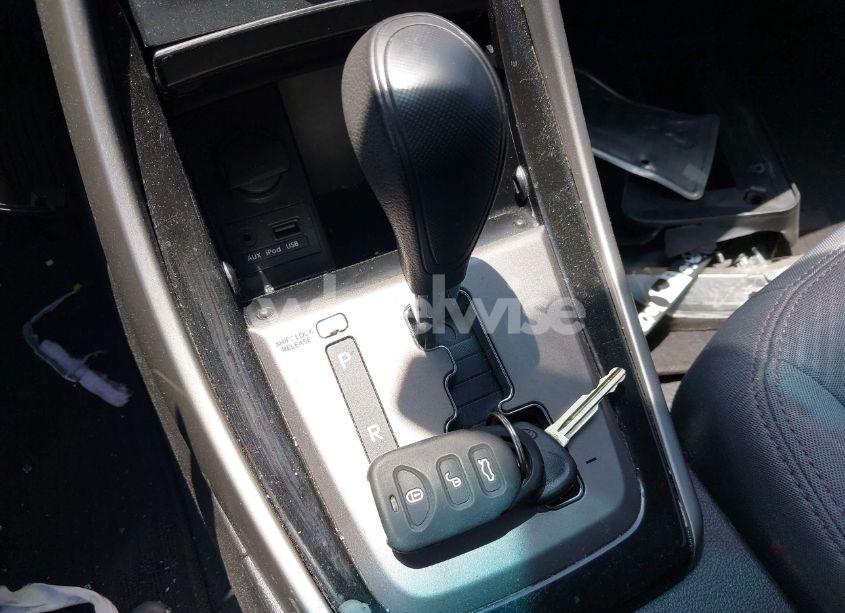 Photo 11 of 2013 Hyundai Elantra GLS (VIN 5NPDH4AE1DH280161)