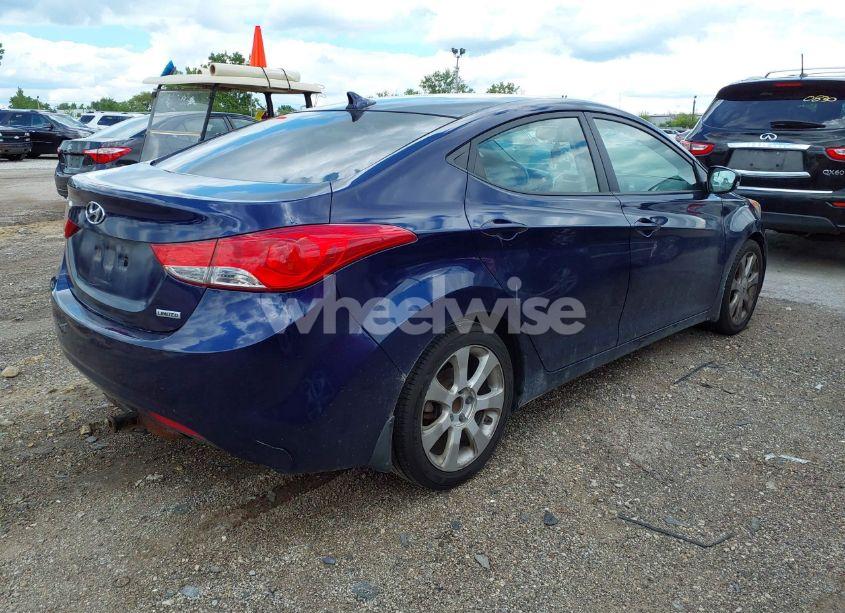 Photo 4 of 2013 Hyundai Elantra LIMITED (VIN 5NPDH4AE1DH285456)