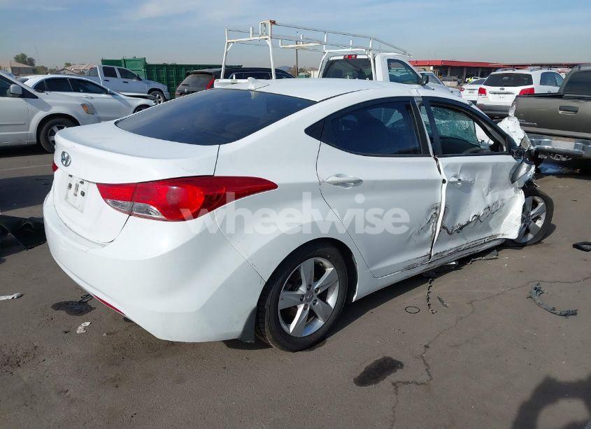 Photo 4 of 2013 Hyundai Elantra GLS (VIN 5NPDH4AE1DH305026)