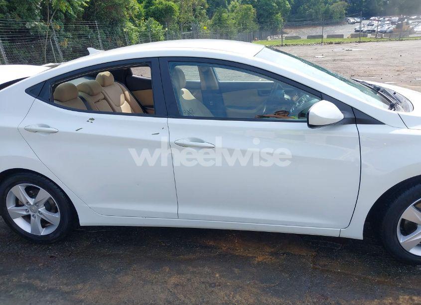 Photo 13 of 2013 Hyundai Elantra GLS (VIN 5NPDH4AE1DH310307)