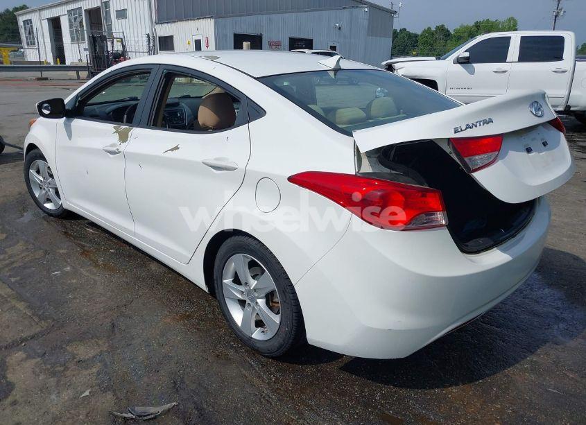 Photo 3 of 2013 Hyundai Elantra GLS (VIN 5NPDH4AE1DH310307)