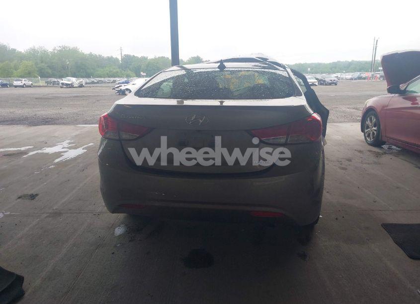Photo 16 of 2013 Hyundai Elantra LIMITED (VIN 5NPDH4AE1DH316141)