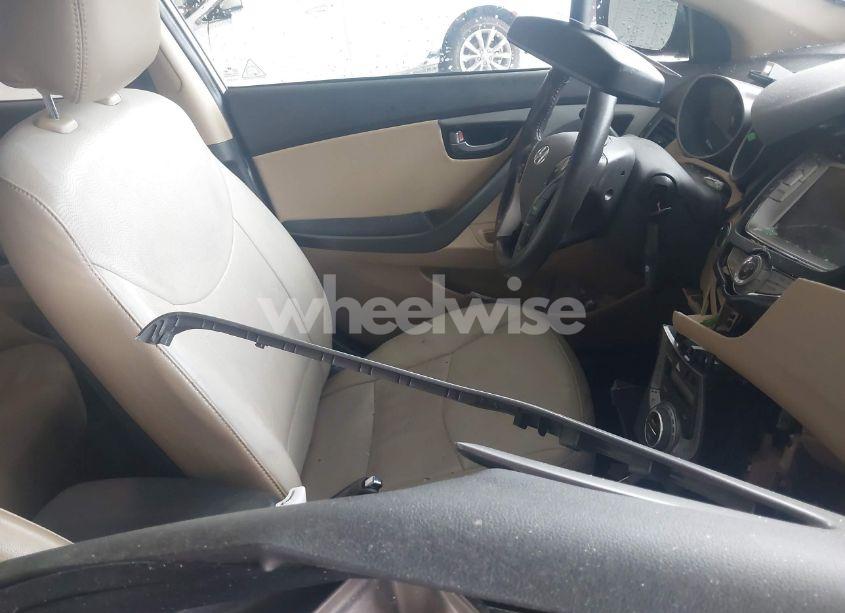 Photo 5 of 2013 Hyundai Elantra LIMITED (VIN 5NPDH4AE1DH316141)