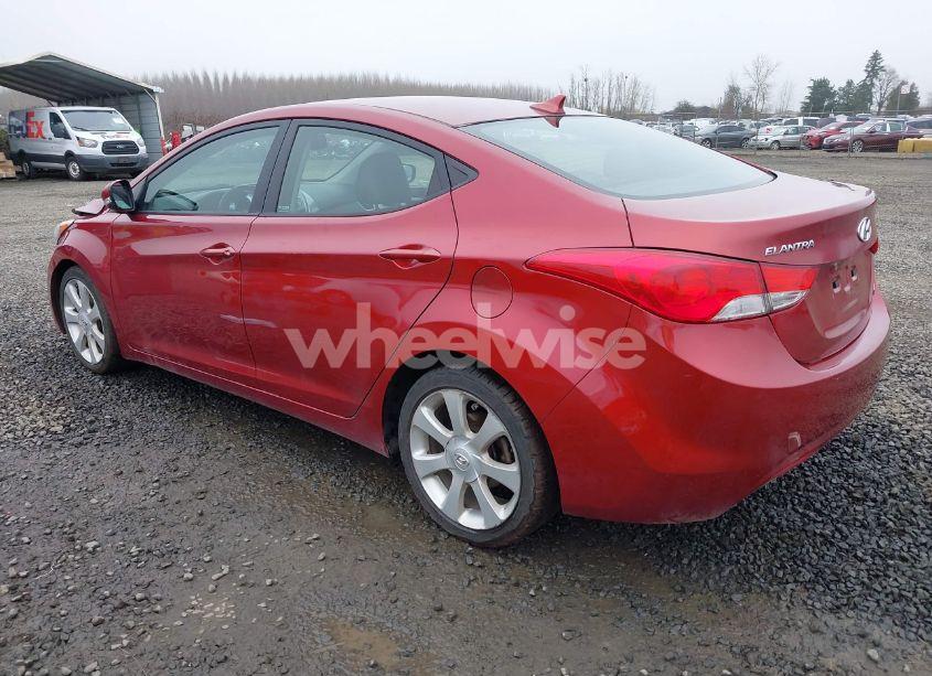 Photo 3 of 2013 Hyundai Elantra LIMITED (VIN 5NPDH4AE1DH320027)