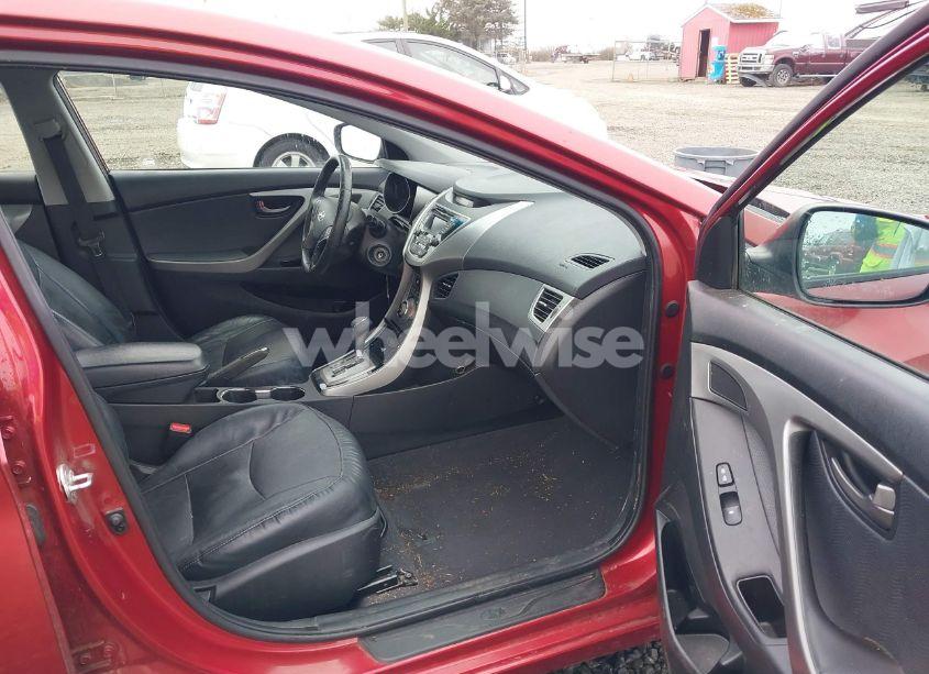 Photo 5 of 2013 Hyundai Elantra LIMITED (VIN 5NPDH4AE1DH320027)