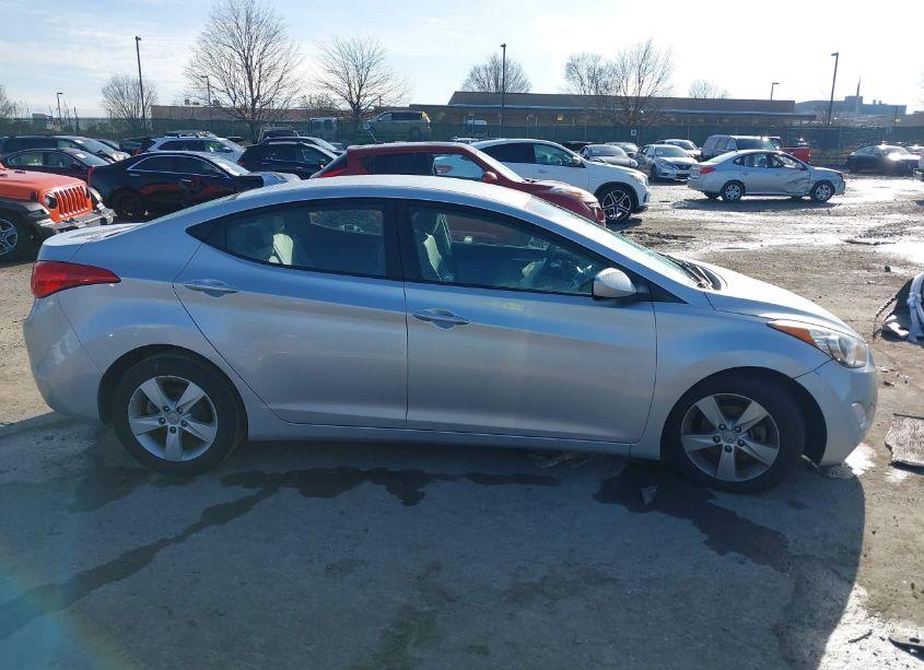Photo 14 of 2013 Hyundai Elantra GLS (VIN 5NPDH4AE1DH320531)