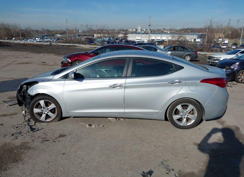 Photo 15 of 2013 Hyundai Elantra GLS (VIN 5NPDH4AE1DH320531)