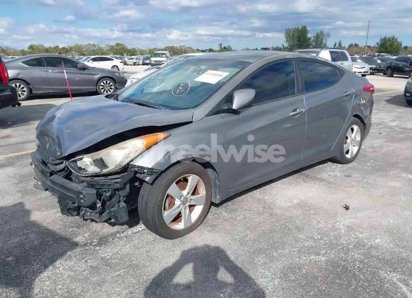Photo 2 of 2013 Hyundai Elantra GLS (VIN 5NPDH4AE1DH360432)