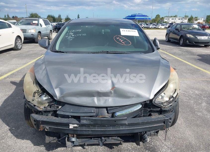 Photo 6 of 2013 Hyundai Elantra GLS (VIN 5NPDH4AE1DH360432)