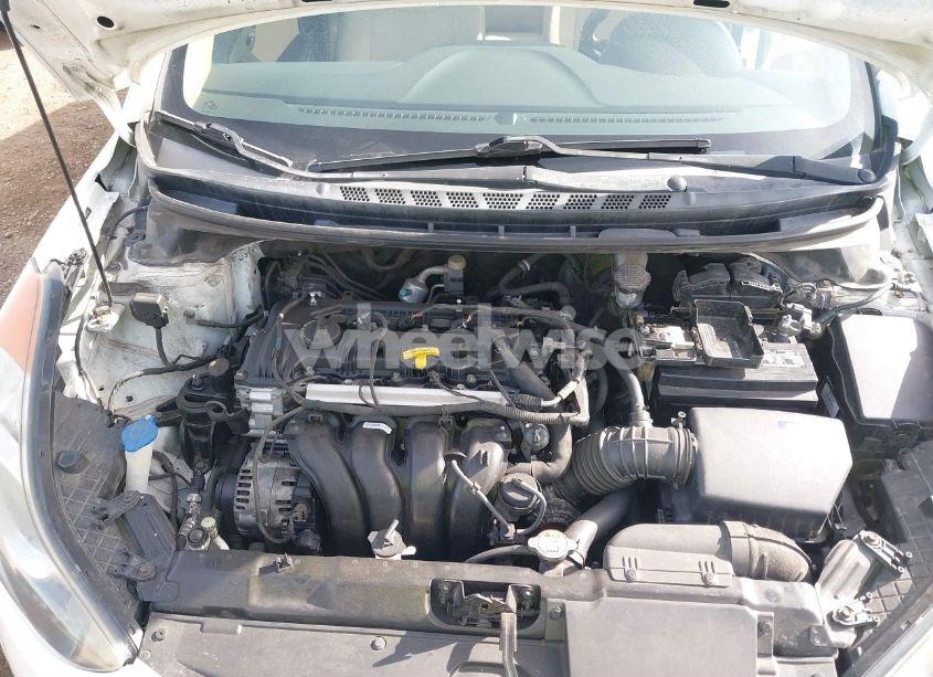 Photo 10 of 2013 Hyundai Elantra GLS (VIN 5NPDH4AE1DH364416)