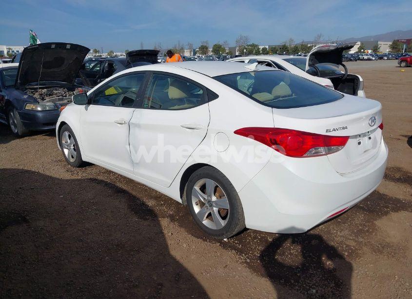 Photo 3 of 2013 Hyundai Elantra GLS (VIN 5NPDH4AE1DH364416)