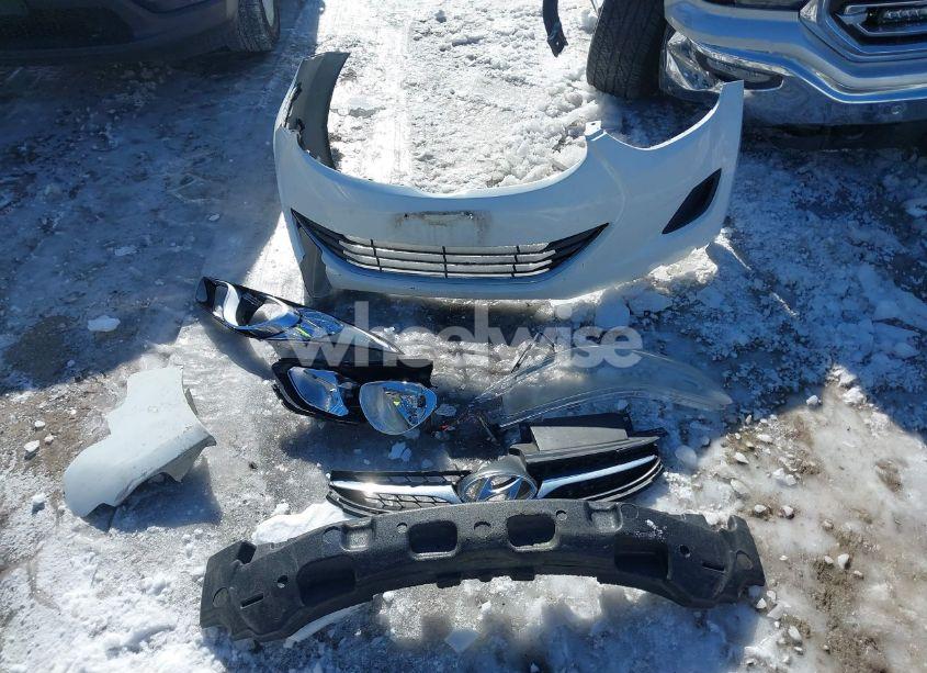 Photo 12 of 2013 Hyundai Elantra GLS (VIN 5NPDH4AE1DH369387)