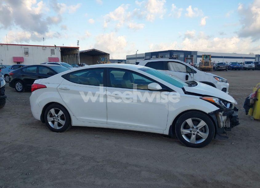 Photo 14 of 2013 Hyundai Elantra GLS (VIN 5NPDH4AE1DH397660)