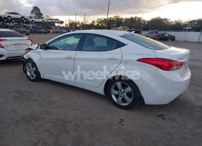 Photo 3 of 2013 Hyundai Elantra GLS (VIN 5NPDH4AE1DH397660)