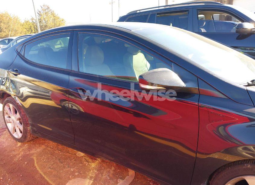 Photo 12 of 2013 Hyundai Elantra LIMITED (VIN 5NPDH4AE1DH404879)