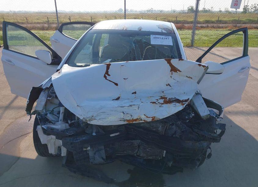 Photo 6 of 2013 Hyundai Elantra GLS/LIMITED (VIN 5NPDH4AE1DH408737)