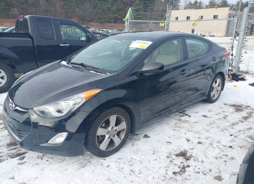 Photo 2 of 2013 Hyundai Elantra GLS (VIN 5NPDH4AE1DH418510)